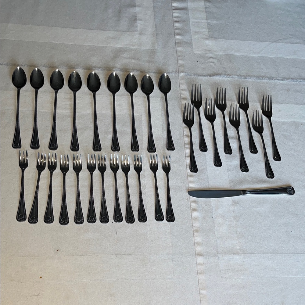 Supreme Cutlery by Towle Chestnut Stainless Silverware Made In Japan 30 Pieces